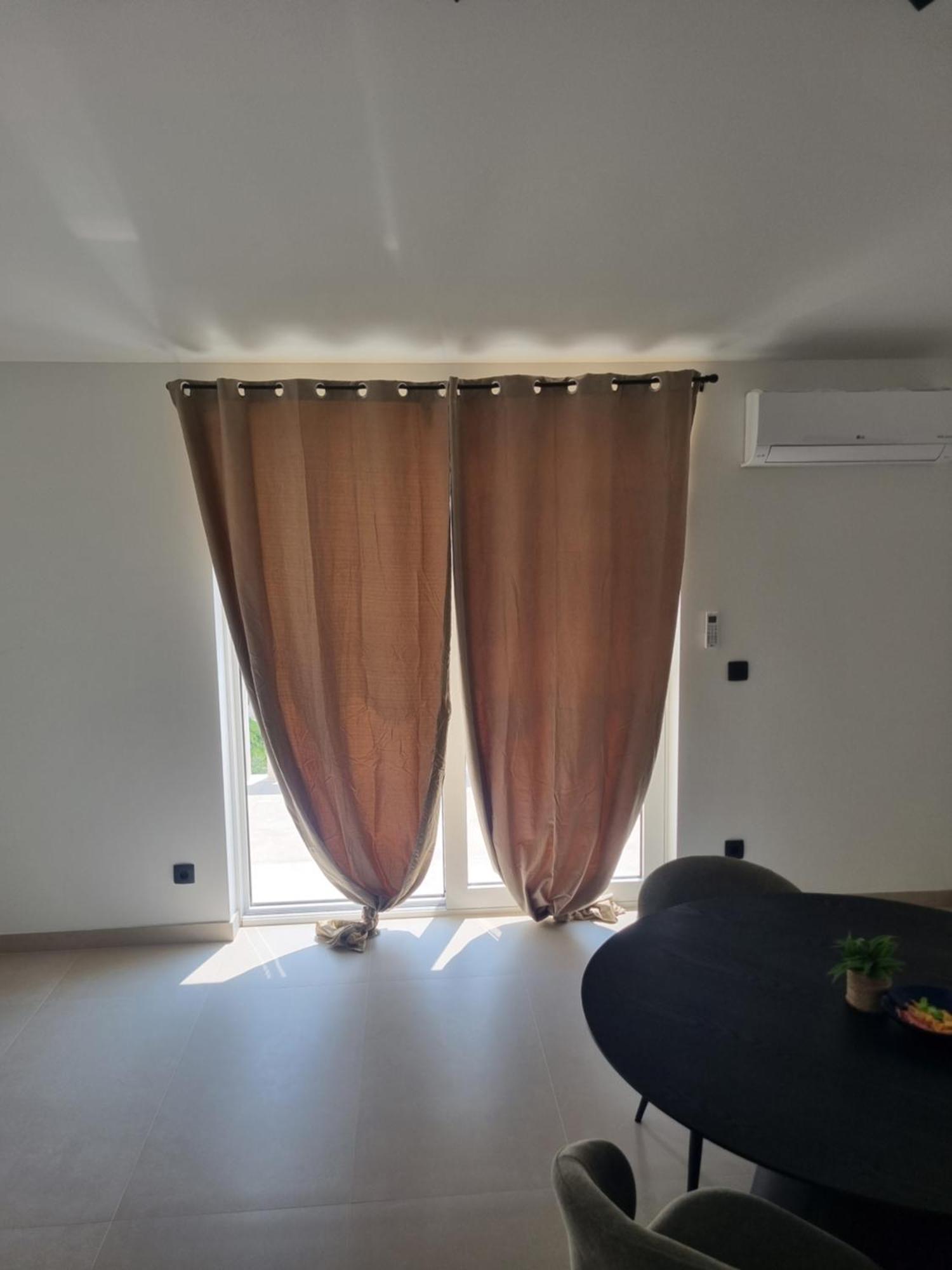 Villa Mila Бол Екстериор снимка